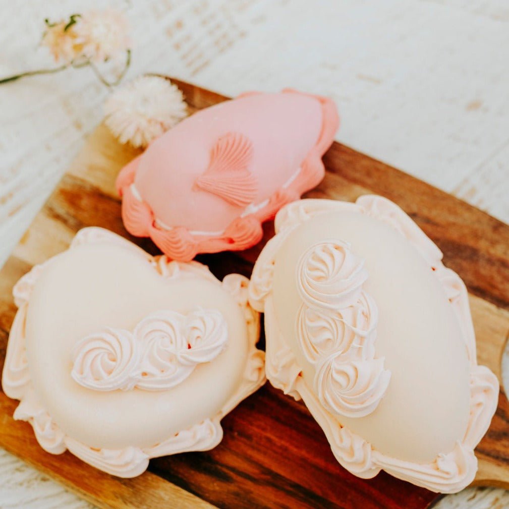 Easter eggs - Sugar eggs - TMF Cake Designs