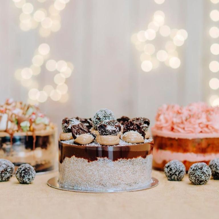 Dessert Cakes - Christmas